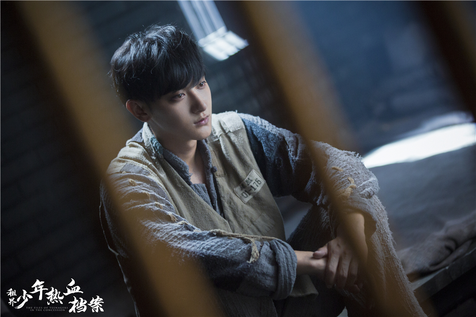 《热血少年》海报第1张图片