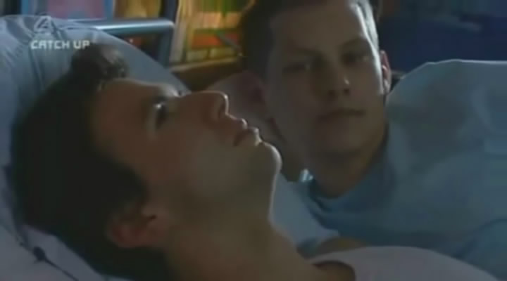 《hollyoaks:GayStoryline-JPC》海报第31张图片 《hollyoaks:GayStoryline-JPC》海报第31张图片