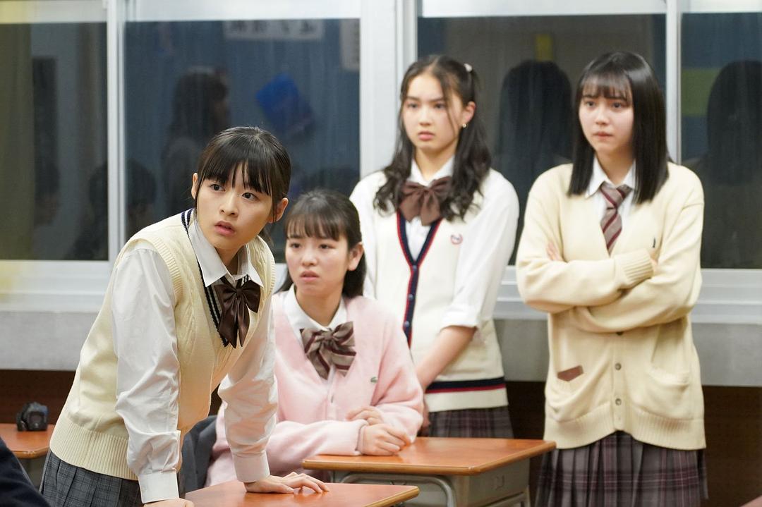 《3年A班:从现在起,大家都是人质》海报第45张图片 《3年A班:从现在起,大家都是人质》海报第45张图片